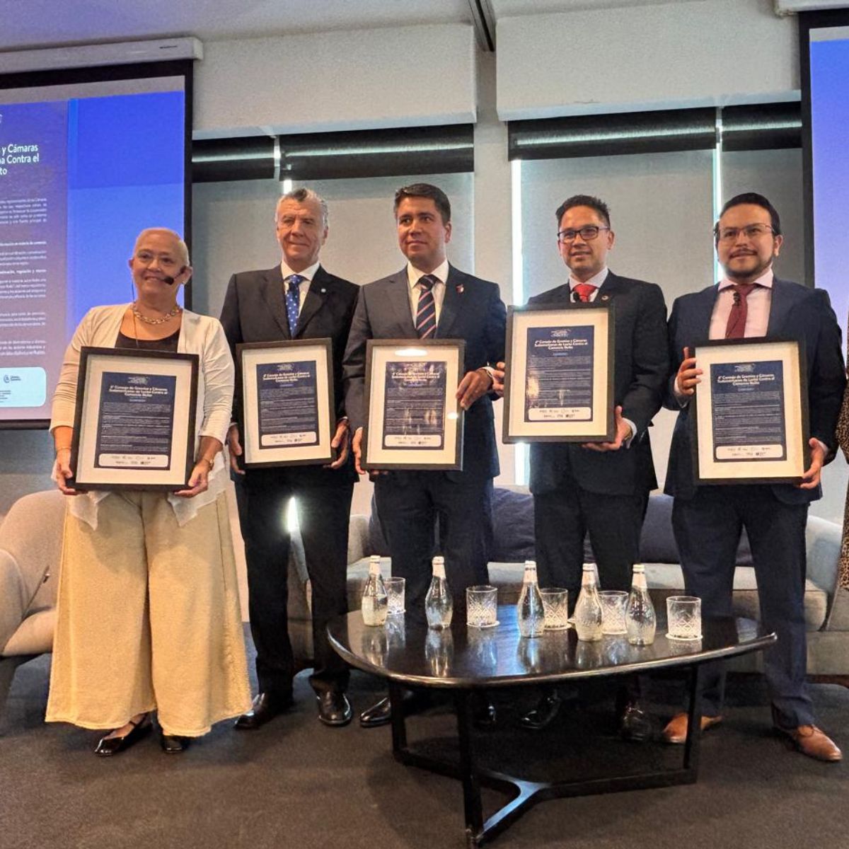 COMPROMISO CONSEJO DE GREMIOS Y CÁMARAS SUDAMERICANAS DE LUCHA CONTRA EL COMERCIO ILÍCITO - VIÑA DEL MAR, CHILE 2026